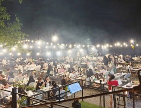 가평빠지 리버뷰펜션  나이트 BBQ파티
야외에서 버스킹 공연과 함께하는
BBQ파티 새로운 인연찾기